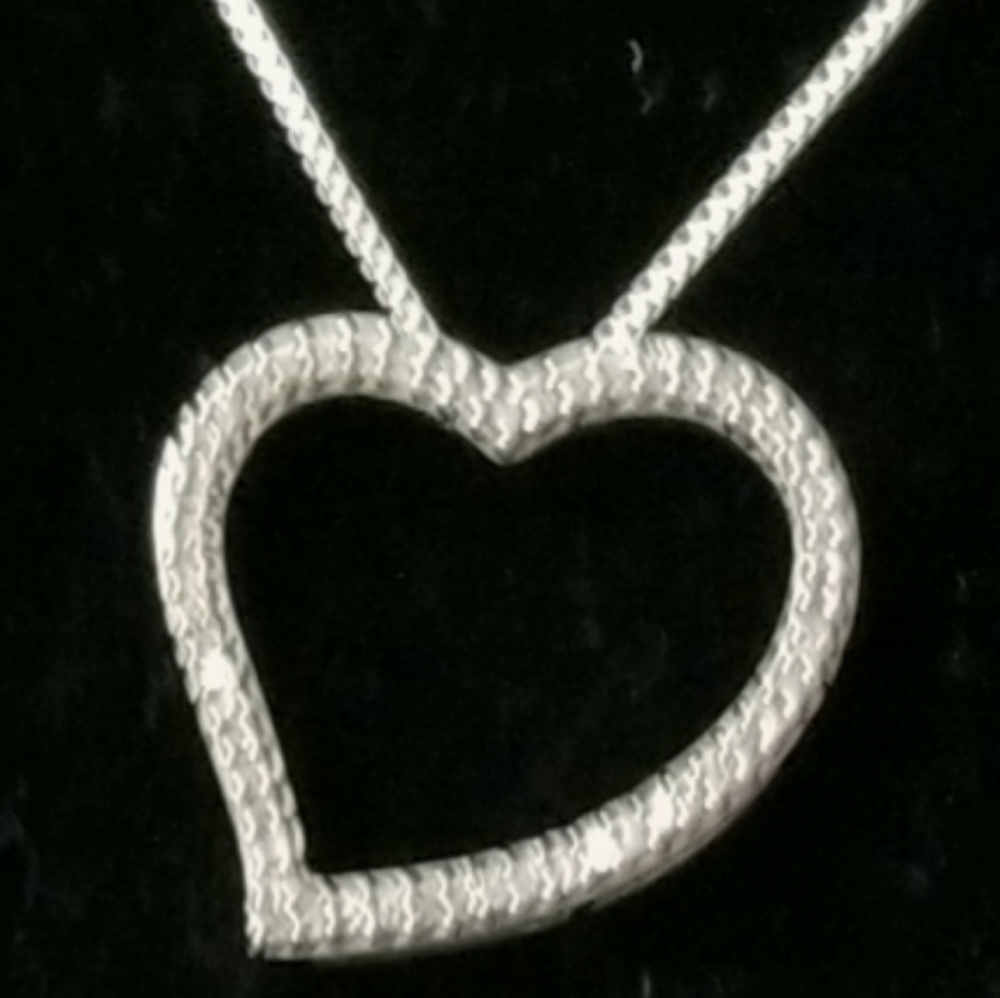 14K White Gold  HEART Pendant Necklace.